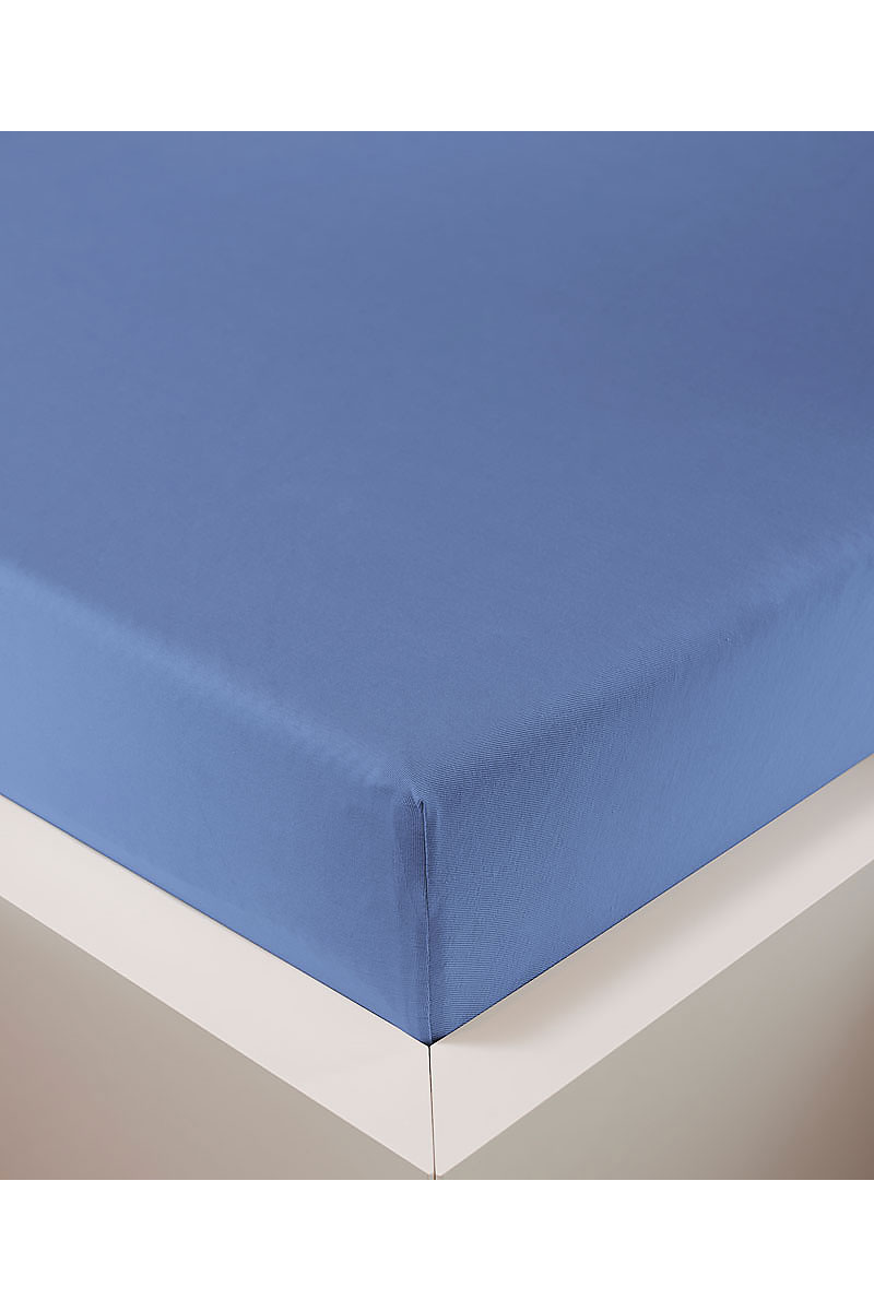 Mittelblau