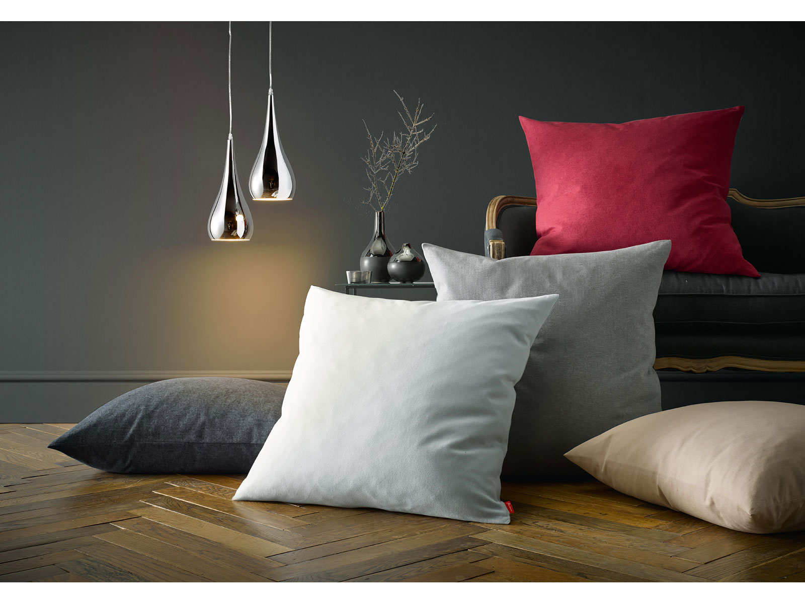 Kuschelkissen 40 x 40 cm, Anthrazit, Silber, Granit, Rot und Beige