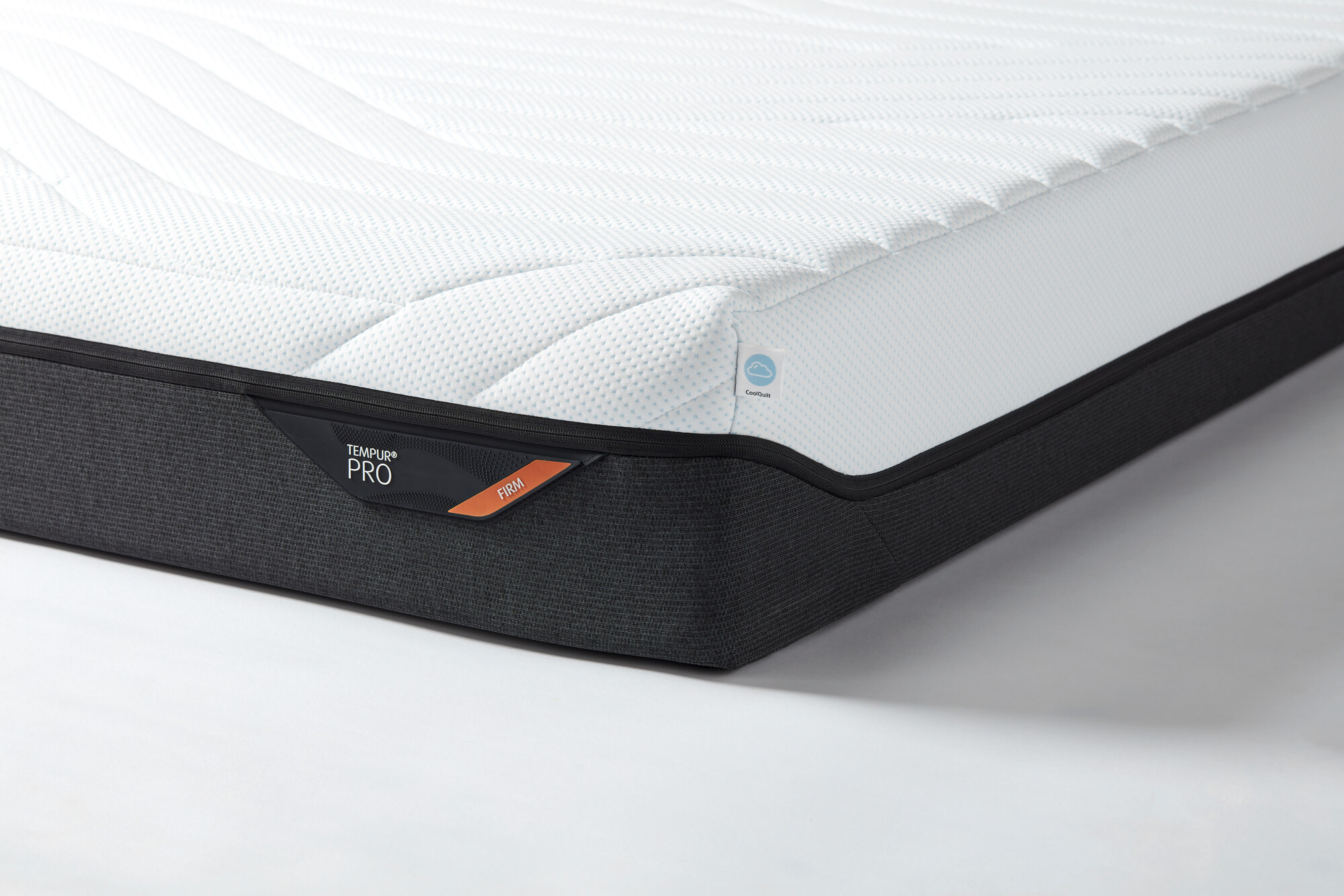 TEMPUR PRO® CoolQuilt Matratze 23 cm | Firm
