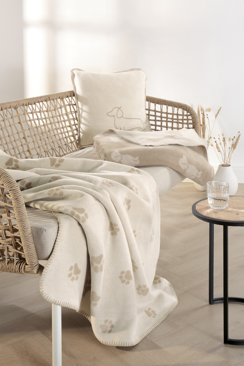Cawö "Dogs" Wohndecke (We love Dogs Edition) - Natur-Beige