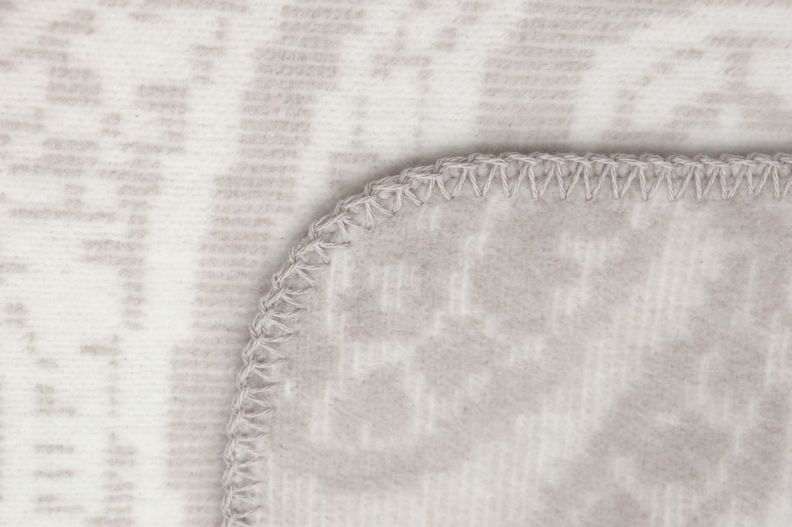 Biederlack Wohndecke Swinging Paisley