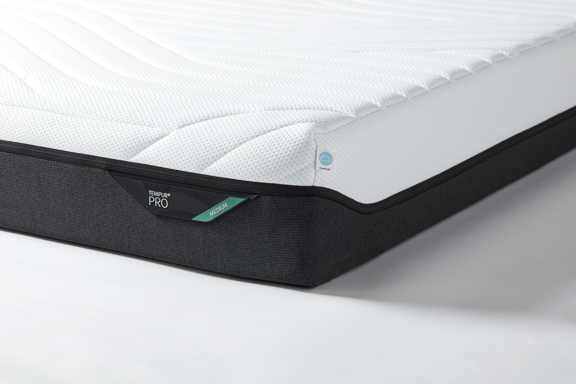 TEMPUR PRO® CoolQuilt Matratze 23 cm | Medium