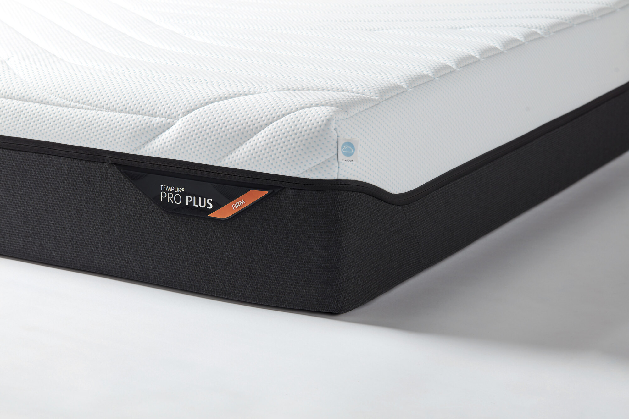 TEMPUR PRO® Plus CoolQuilt Matratze 27 cm | Firm
