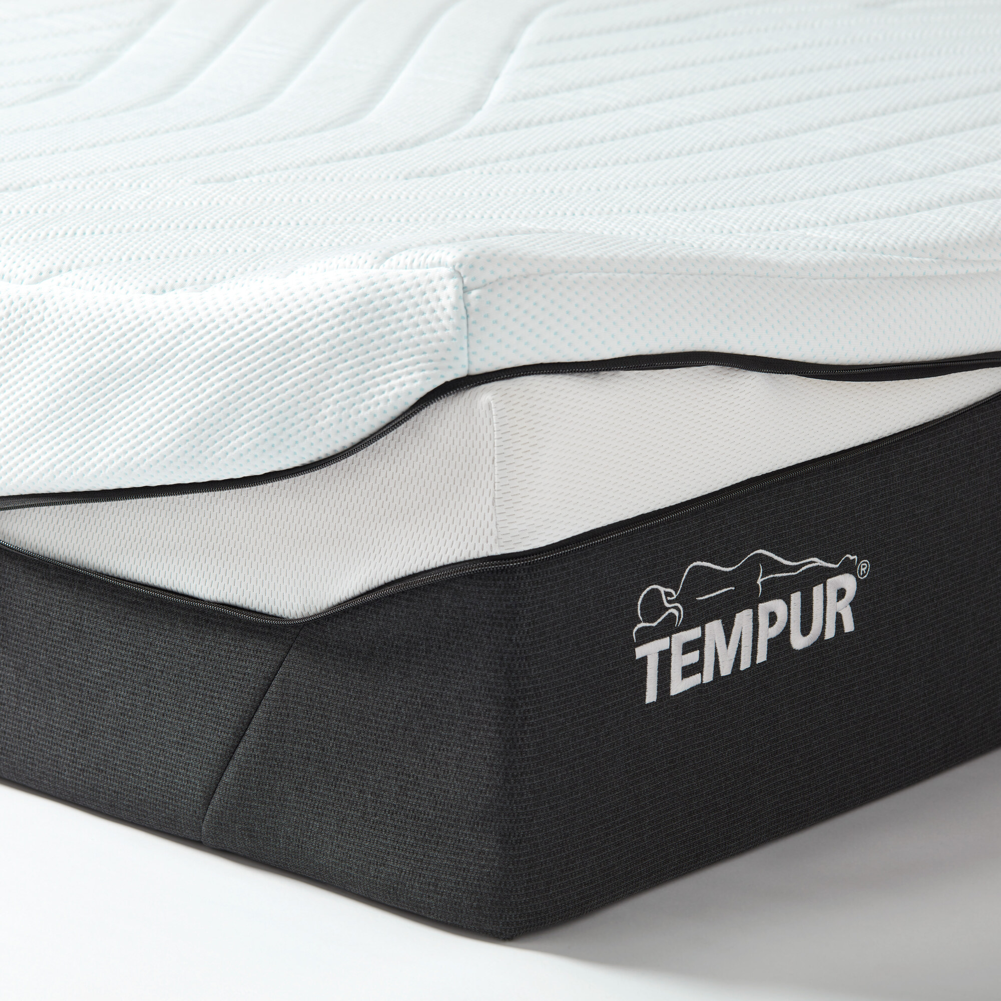 TEMPUR PRO® CoolQuilt Matratze 23 cm | Medium